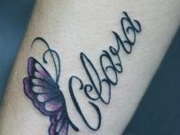 Clara-nombre-name-mariposa-butterfly-colortattoo-color-violeta-morado-tattoo-tatuaje-amor-de-madre-z