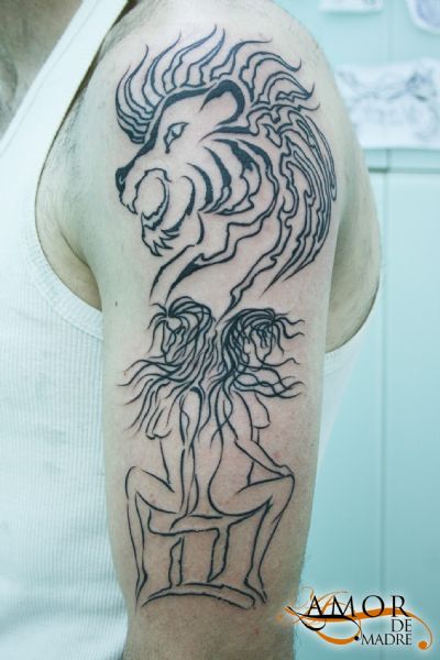 Diseño-design-leon-lion-mujeres-women-lineas-line-tattoo-tatuaje-amor-de-madre-zamora