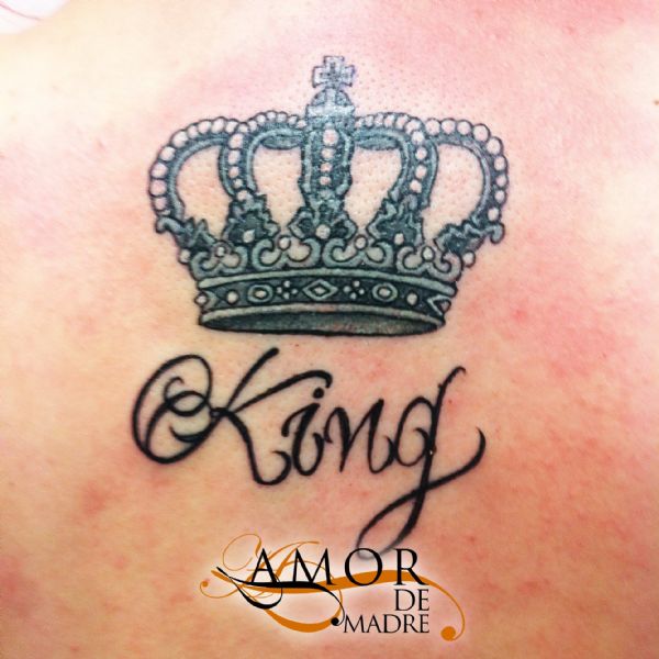 King-rey-corona-crown-tattoo-tatuaje-amor-de-madre-zamora