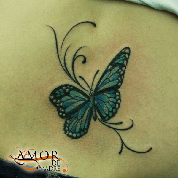 Mariposa-butterfly-azul-colortattoo-filigrana-tattoo-tatuaje-amor-de-madre-zamora
