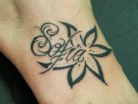 sofia-nombre-name-tattoo-tatuaje-amor-de-madre-zamora-pie-feet