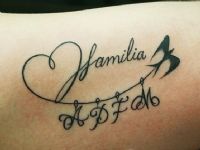 familia-iniciales-corazon-pajaro-heart-letters-bird-lines-tattoo-tatuaje-amor-de-madre-zamora