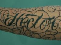 Filigrana-ornamento-creeper-name-nombre-tattoo-tatuaje-amor-de-madre-zamora-hector-brazo-arm