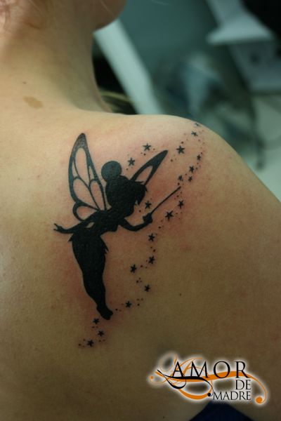 Campanilla-tinkerbell-hada-fairy-tattoo-tatuaje-amor-de-madre-zamora-hombro-shoulder