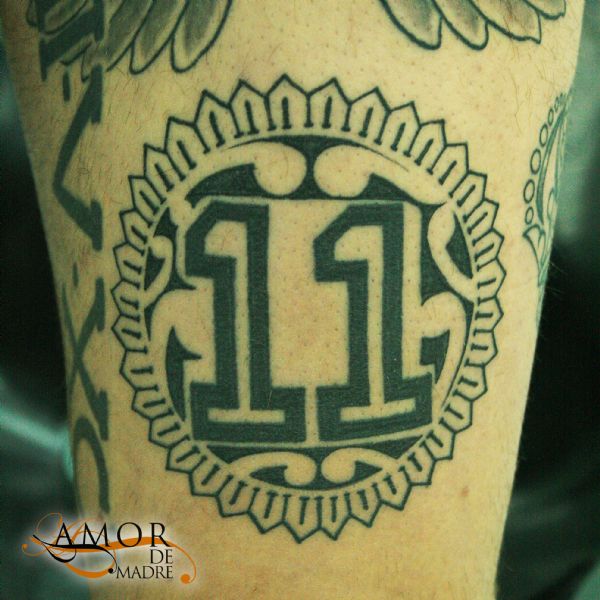 Numero-11-number-maori-polinesio-tattoo-tatuaje-amor-de-madre-zamora