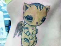 Gato-cat-alas-wings-corazon-cute-color-colortattoo-tattoo-tatuaje-amor-de-madre-zamora
