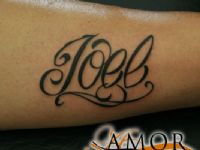 letras-numeros-nombres-names-antebrazo-forearm-lettering-joel-tattoo-tatuaje-amor-de-madre-zamora