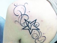 Estrella-star-filigrana-espalda-back-tattoo-tatuaje-amor-de-madre-zamora