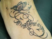 Mariposa-butterfly-frase-pie-infinito-tattoo-tatuaje-amor-de-madre-zamora