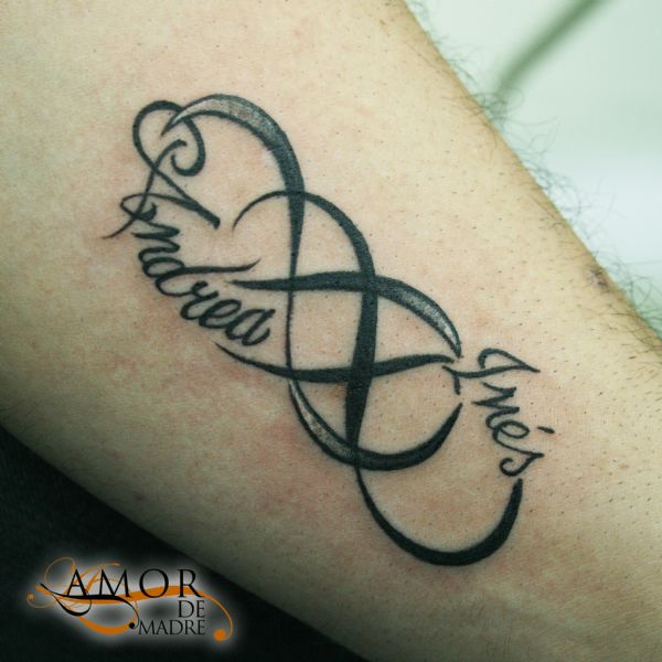 Andrea-Ines-infinito-infinity-nombres-names-tattoo-tatuaje-amor-de-madre-zamora